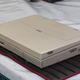 Imagen para el artículo titulado Un viejo laptop de los 90 es la única llave que existe para uno de los deportivos más cotizados